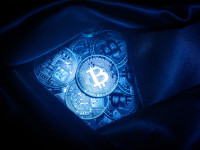 全线暴跌！近29万人爆仓